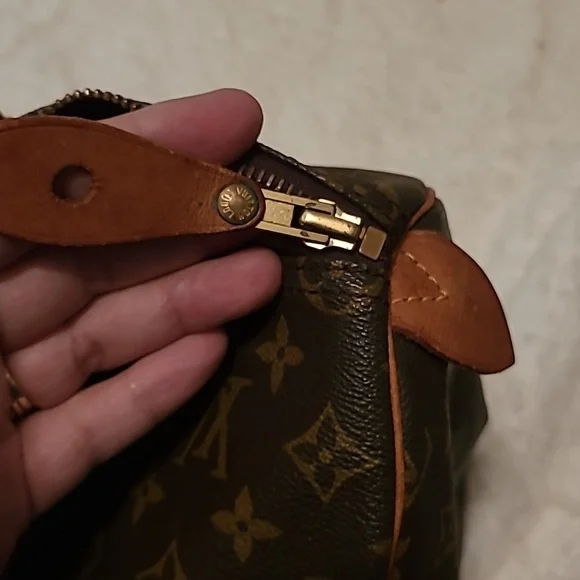 Louis Vuitton Speedy 35 - Picture 9 of 16